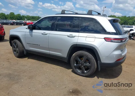 2024 Jeep Grand Cherokee Altitude 4X4 z USA, uszkodzony, nr VIN 1C4RJHAG9R8930153